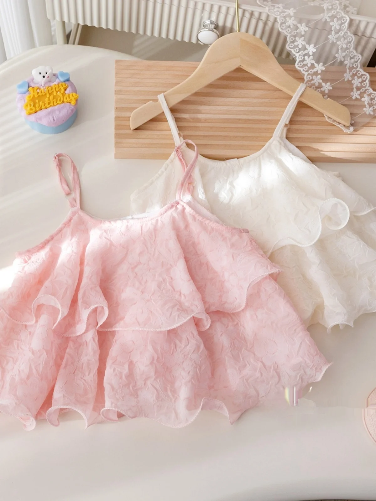 

Girls Summer Korean Sle Lace Trim Vest Thin Svel Top Faionable Little Girl's Clothing round Ne Pure Color Silk Ma...