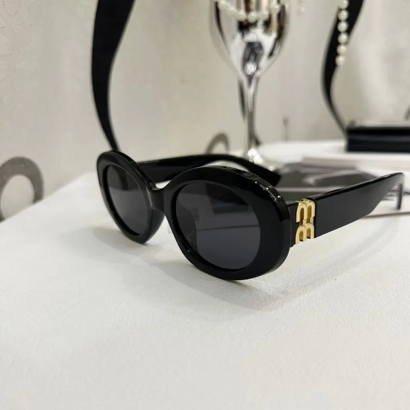 

Новинка 2026 года, поляризационные солнцезащитные очки TR90 в оправе UV400, овальные солнцезащитные очки унисекс, модные солнцезащитные очки, уличная одежда, модные дизайнерские очки