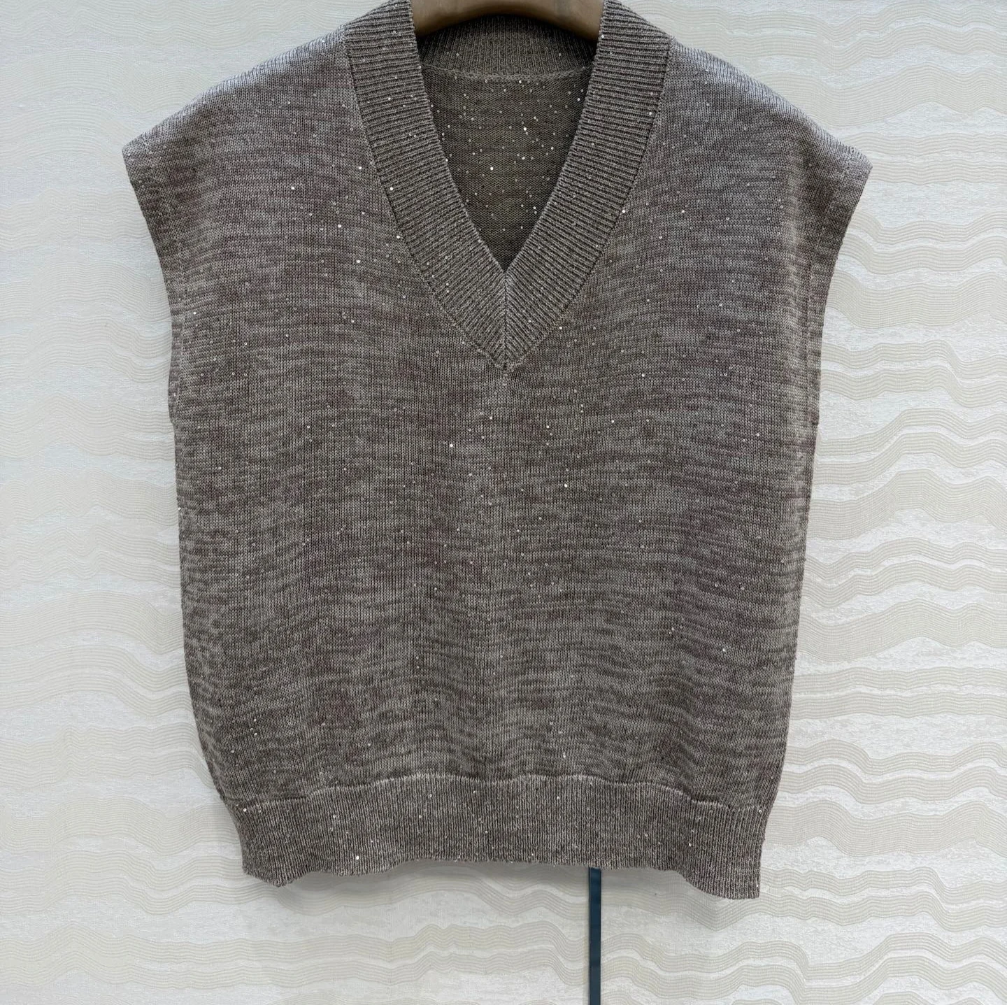 2026 summer elegant temperament V-neck top