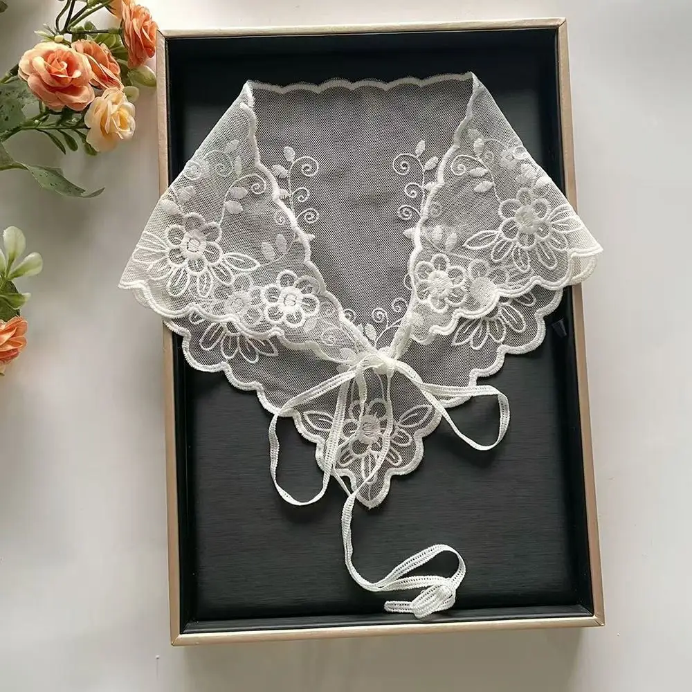Elegant White Woven Floral Lace Hair Scarf Wraps Sweet Retro Lace Hair Accessories Breathable Triangle Headscarf Travel