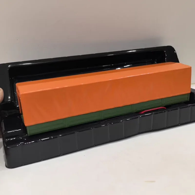 

IXO масштаб 1/43 контейнерный грузовик пластиковая имитация модели автомобиля статическая коллекция украшенные праздничные подарки игрушки сувенирный подарок
