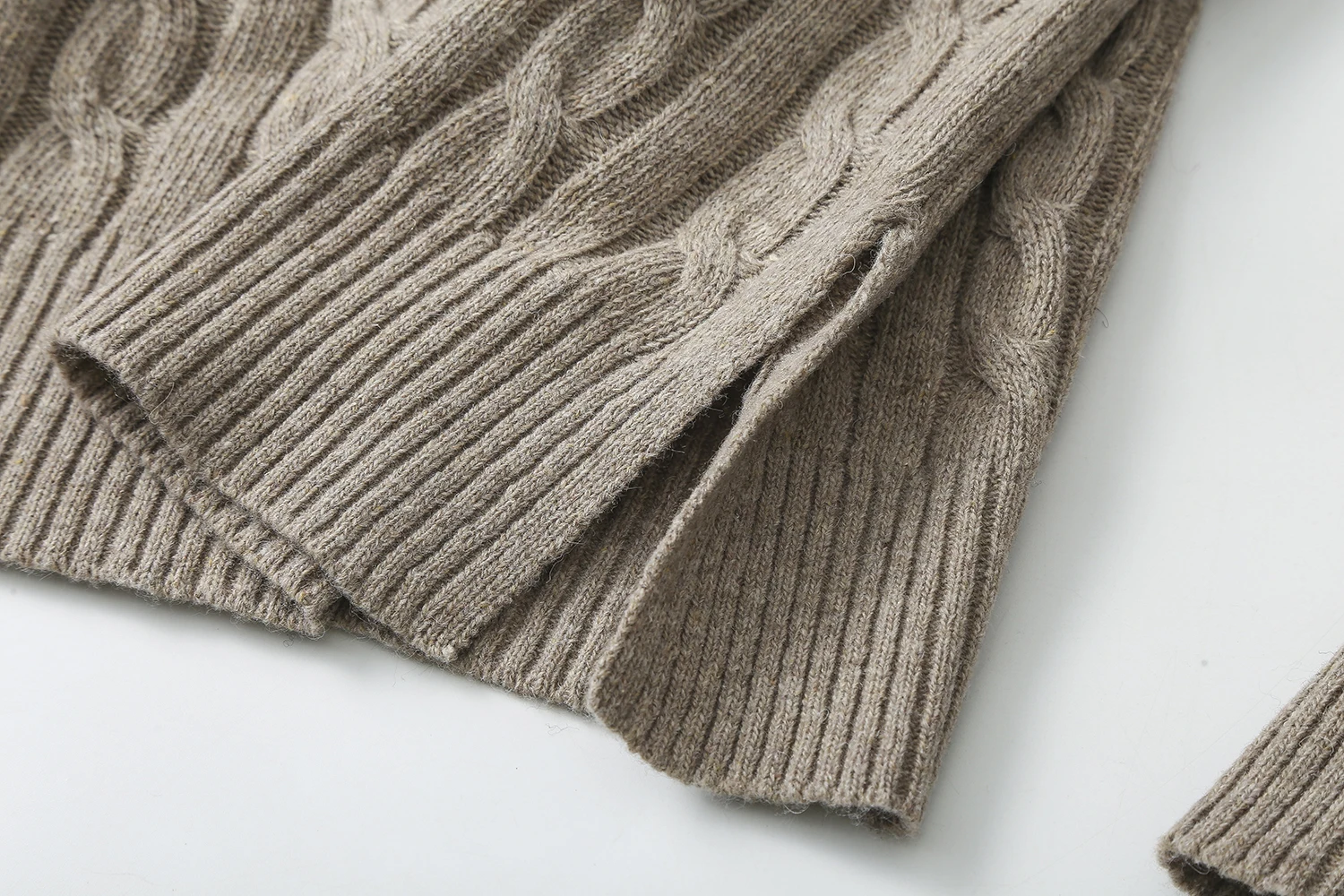 Ethereal MD 2024 new style of French sweet lady commuter style twist knit crewneck sweater sweater