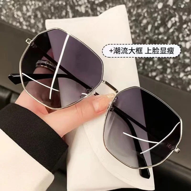 Sunglasses2024New Advanced Sun Protection with Myopic Glasses Option Polarized UV Fashion Big Face Myopia Sunglasses for a Slim