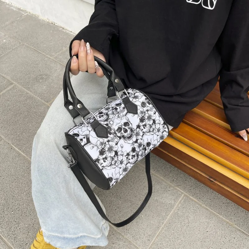 

Sleek-chic 2025 New Ladies Luxury Brand Leather Crossbody Bag Famous Designer Simple Popular​