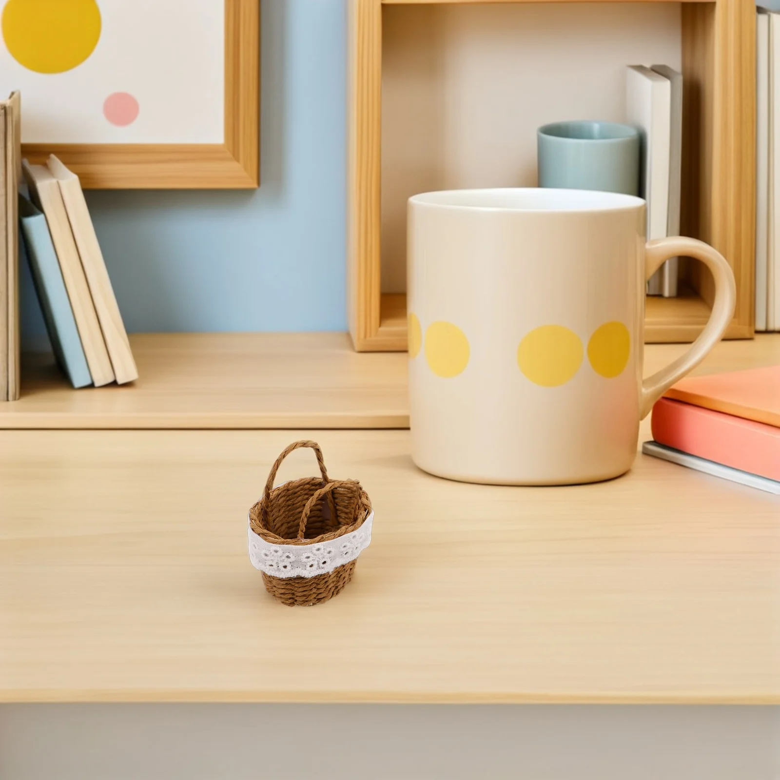 

Miniature Handwoven Dollhouse Basket Cute Imitation Rattan Tote Basket for Play Scene Micro Landscaping Craft Supplies