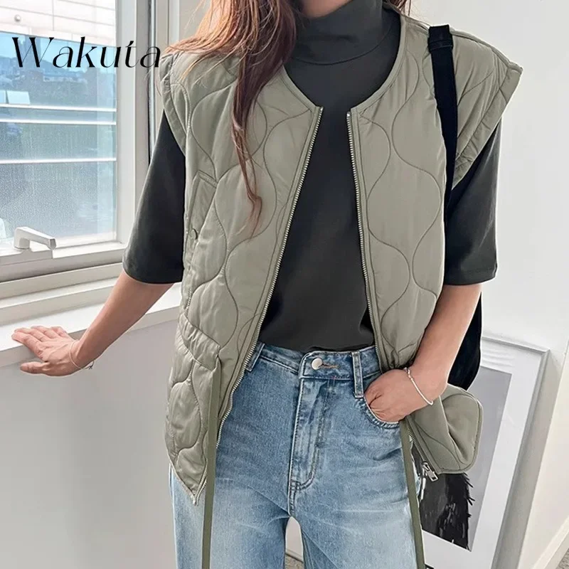 WAKUTA American Retro Round Neck Sleeveless Vest Casual Quilted Drawstring Pleated Cotton Jackets Fashion Commuter Zipper Vests