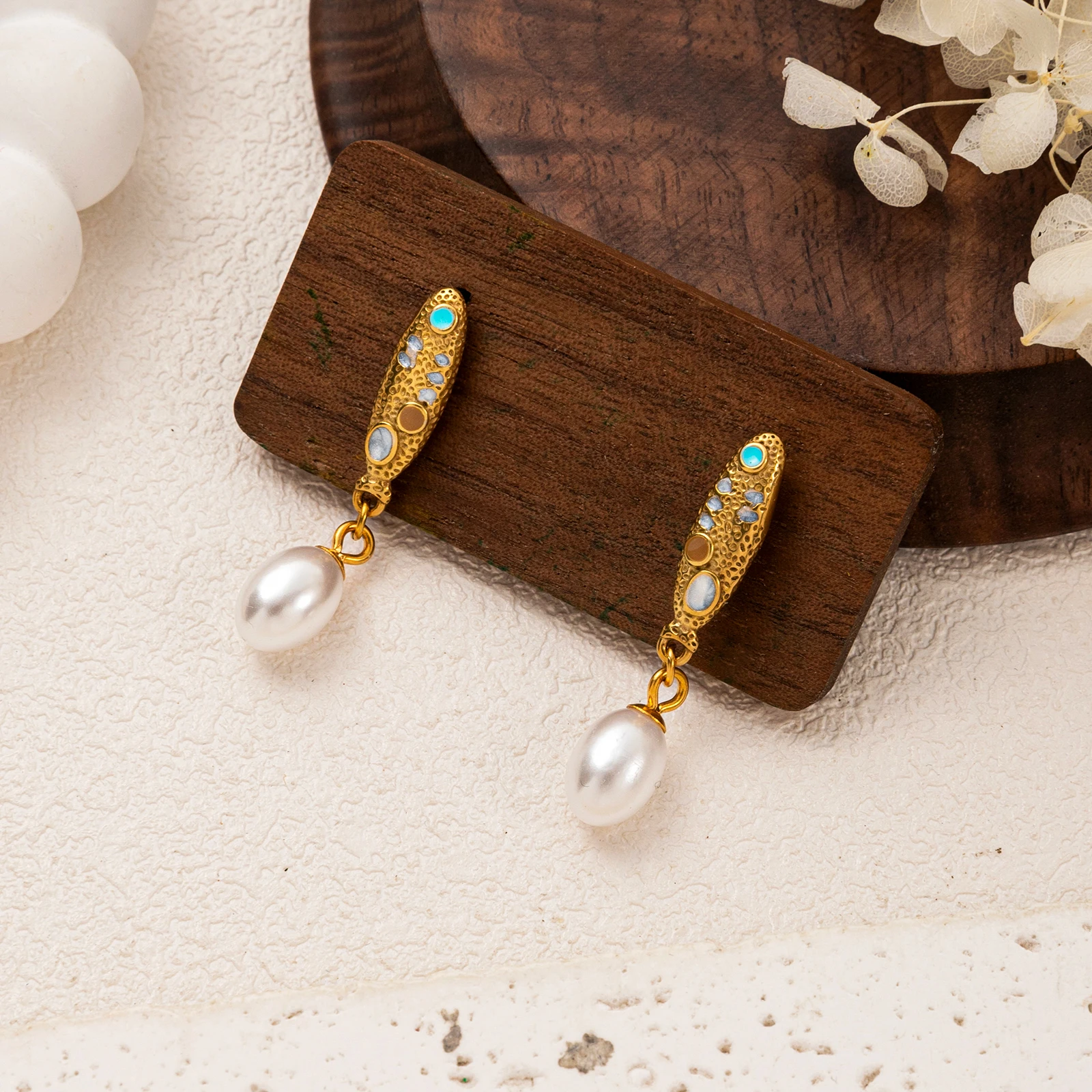 

Beach Series Small Fish Pearl Earrings Ocean Natural Pearls Women's earrings stainless steel jewelry