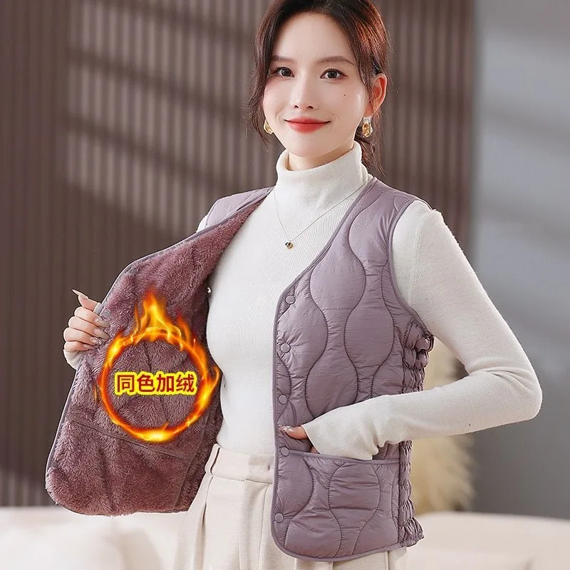 Light and slim vest women's short new velvet thickened vest liner close-fitting autumn and winter down cotton vest 2026
