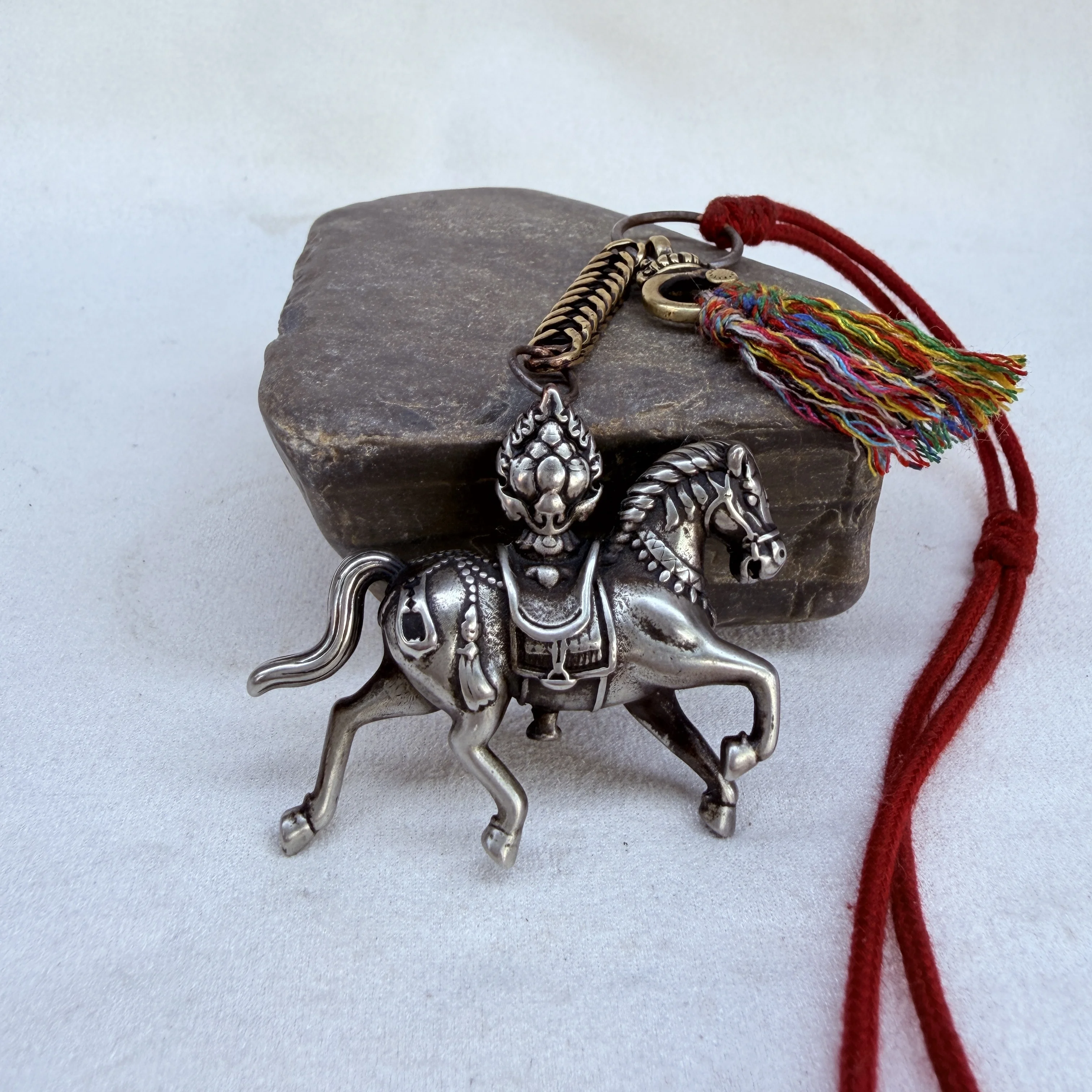 White Copper/Brass Instant Money Pony Pendant Key Pendant Handmade Micro Carving Creative Desktop Decorative Ornament