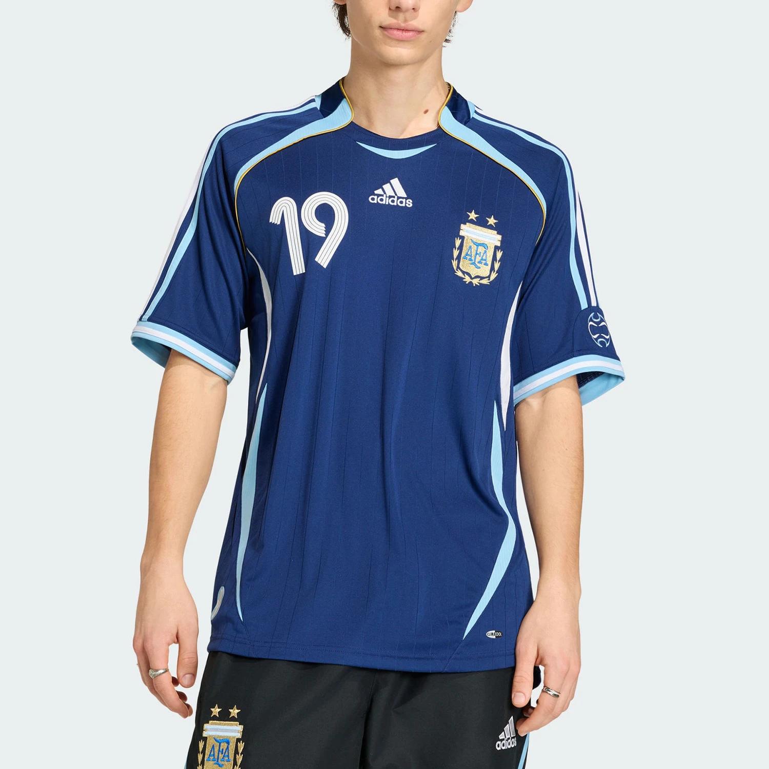 

Adidas Authentic Summer Men's Retro Football Jersey Sports Short Sleeve T-Shirt JN3709