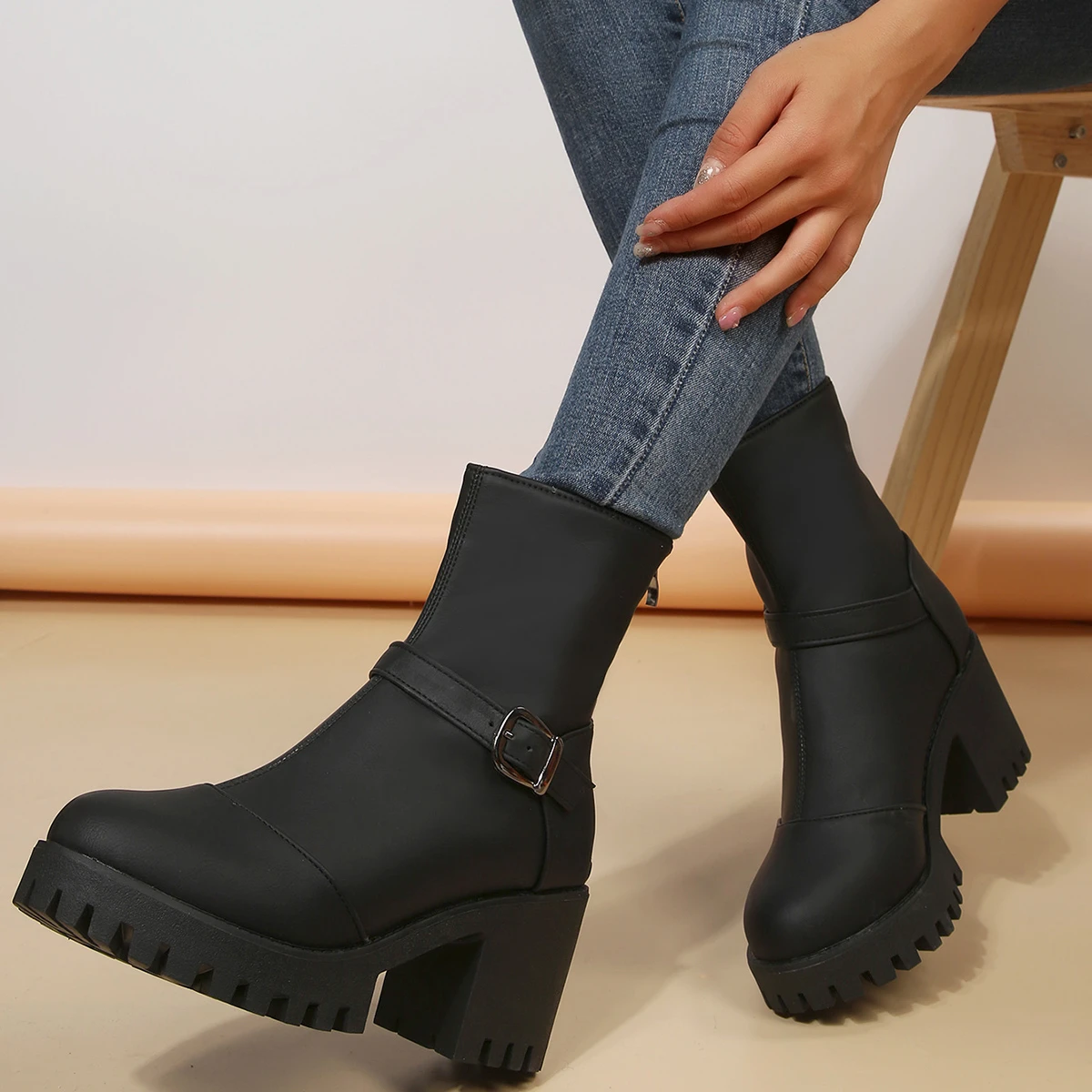 Retro Gothic Platform Shoes Ankle Boots for Women Autumn Winter Soft Leather Buckle Zipper Thick High Heels Punk Botas