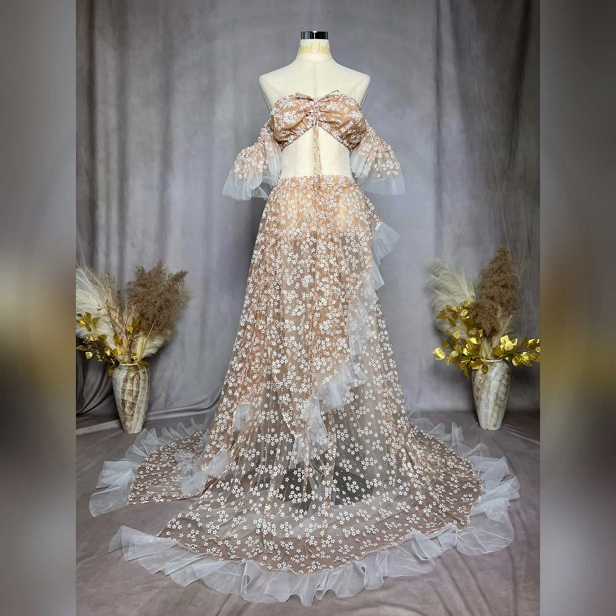 2024 Nuovi abiti da baby shower per donna incinta Abiti premaman eleganti Tulle stampato con spalle scoperte Set da due pezzi Foto