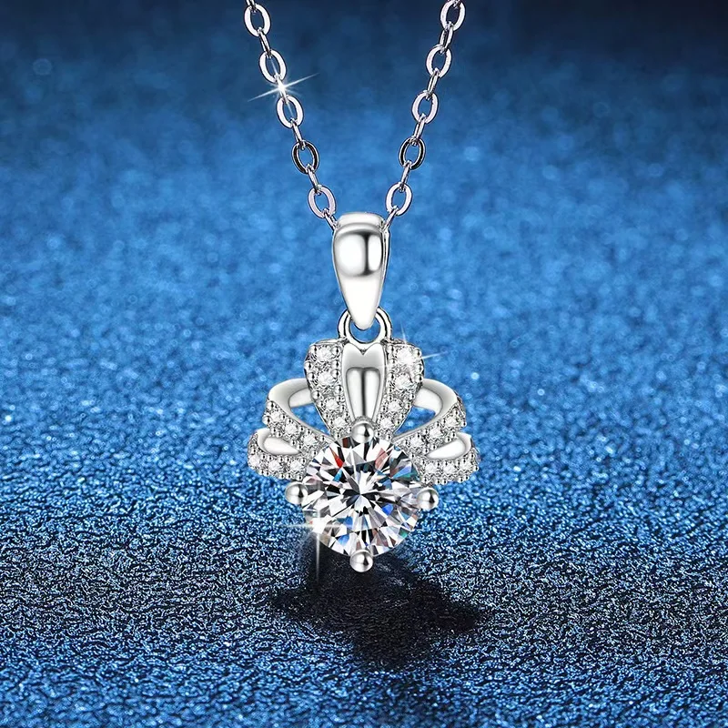 Jewelry Gift S925 Sterling Silver Necklace 100% Moissanite Pendant Bright Crown 1 Carat D Color Moissanite Manufacturer Direct Wholesale