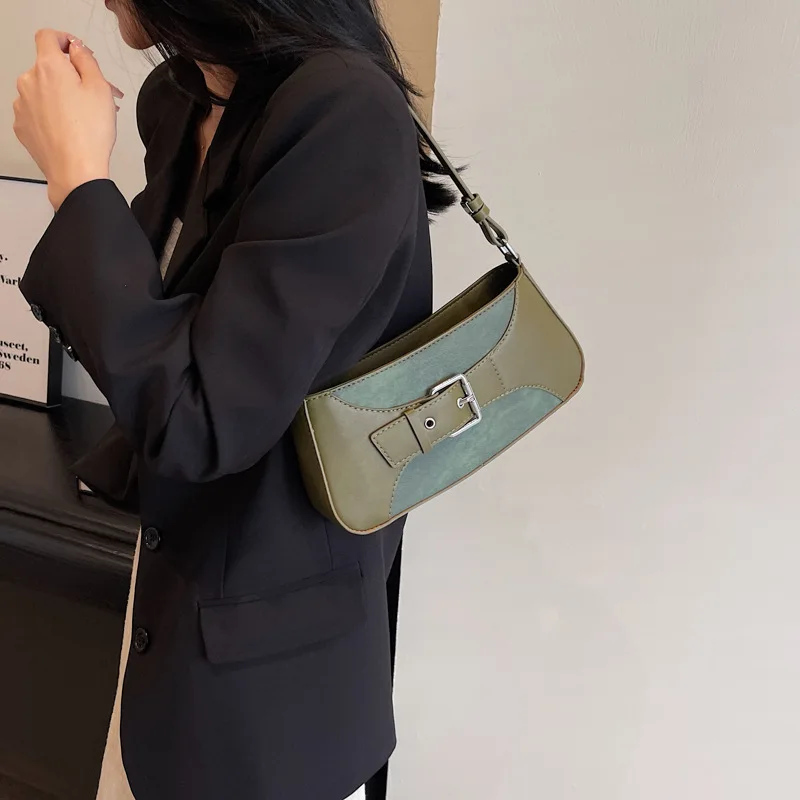 2023 Winter Female Simple Small Retro Crossbody Bags Belt Buckle New Design Leather Small Shoulder Bags For Women Handbags