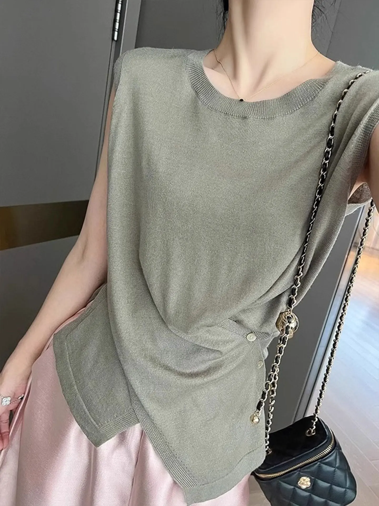 بلوزة صيفية نسائية فضفاضة بتصميم كوري، بدون أكمام، خفيفة الوزن وقابلة للتنفس، مع تصميم متقاطع عند الخصر لإبراز الرشاقة، طراز ...