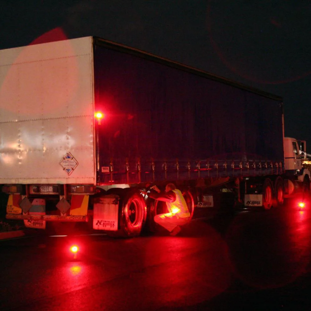 3 Pack LED Road Flares Flashing Emergency Warning Light USB Rechargeable Help Flash Roadside Safety Disc Magnetic Flashing Base