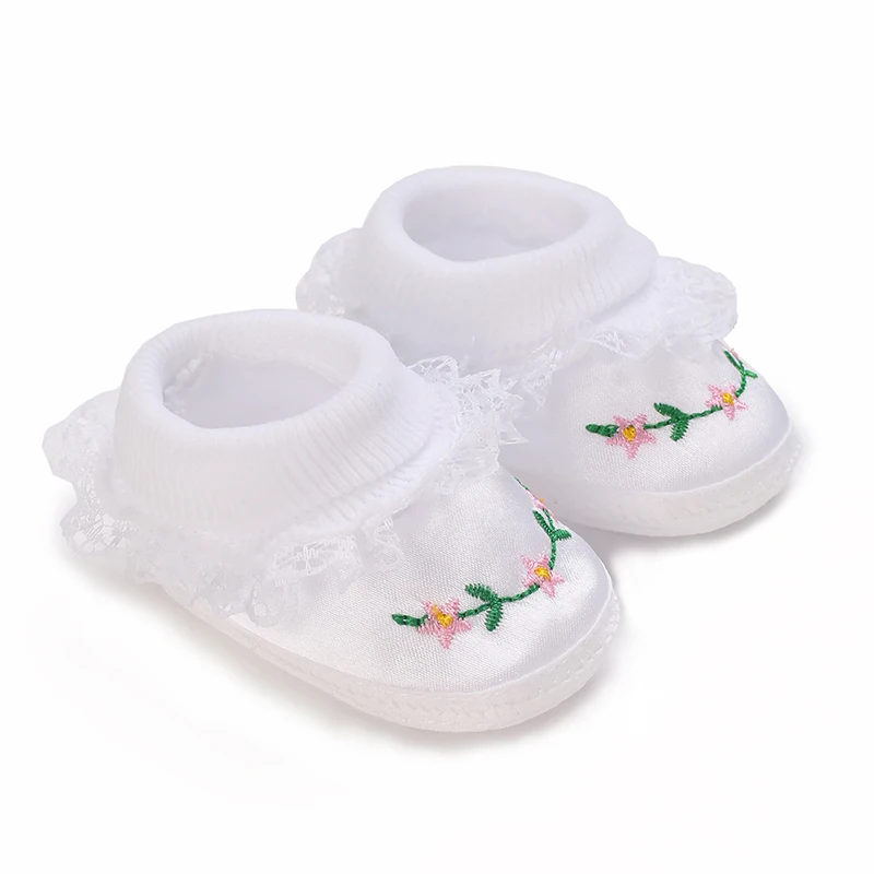 Spring and Summer Newborn Bed Shoes With Comfortable Cloth Soles For Learning To Walk