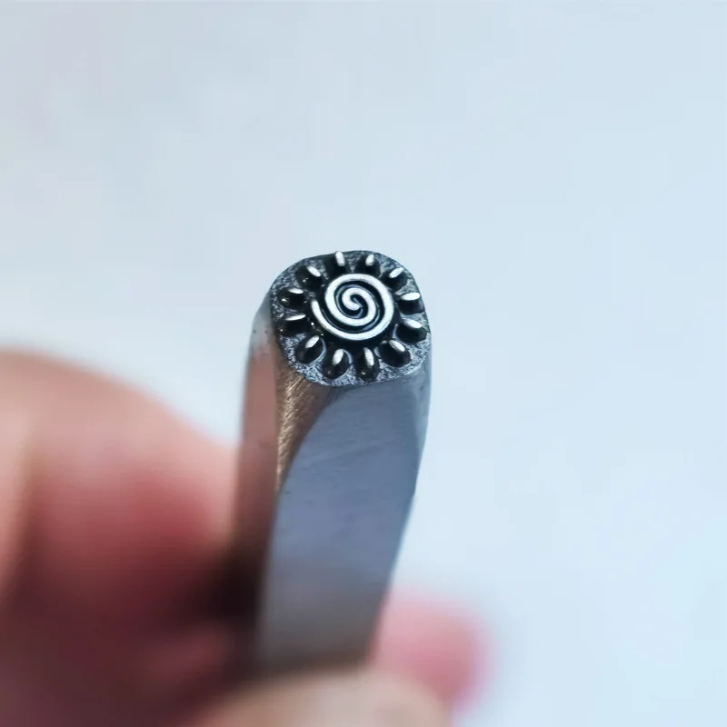 Professionelles Metallprägewerkzeug-Set Stahlstempel für Schmuckherstellung Gold Silber Gravur DIY Bastelset Geschenk – Detail 10