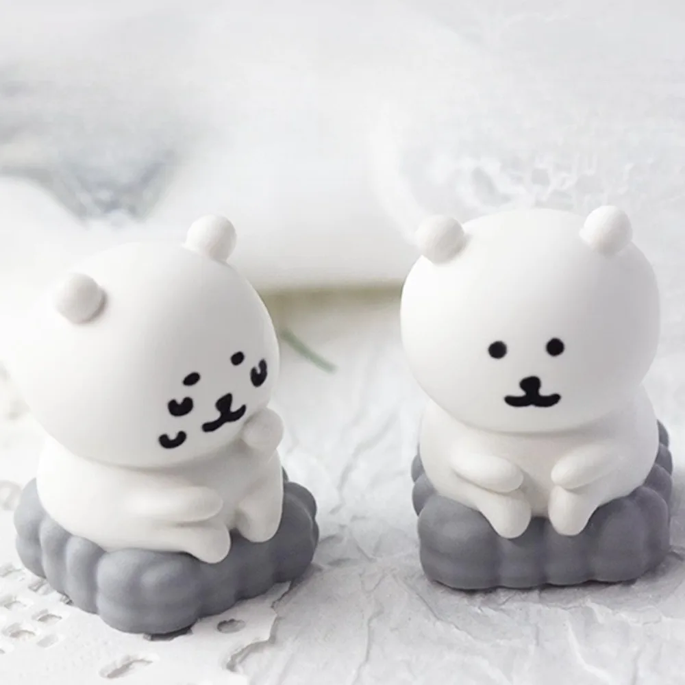 Cute White Teddy Bear Keycaps, Three-Dimensional Gray and White Computer Decorations, Suitable for Cross-Axis Mechanical Keyboar