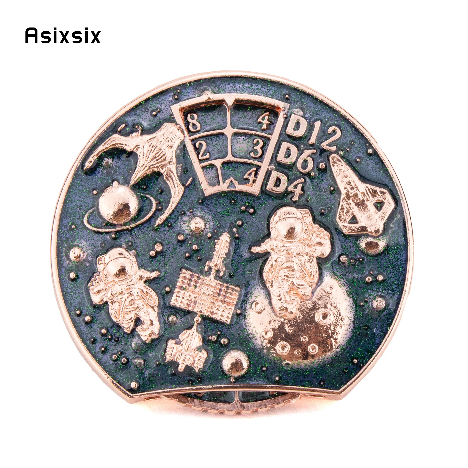 

Золотисто-синяя игрушка в стиле астронавта с вращающимся колесом и играми для многопользовательской игры, с системой подсчета кубиков