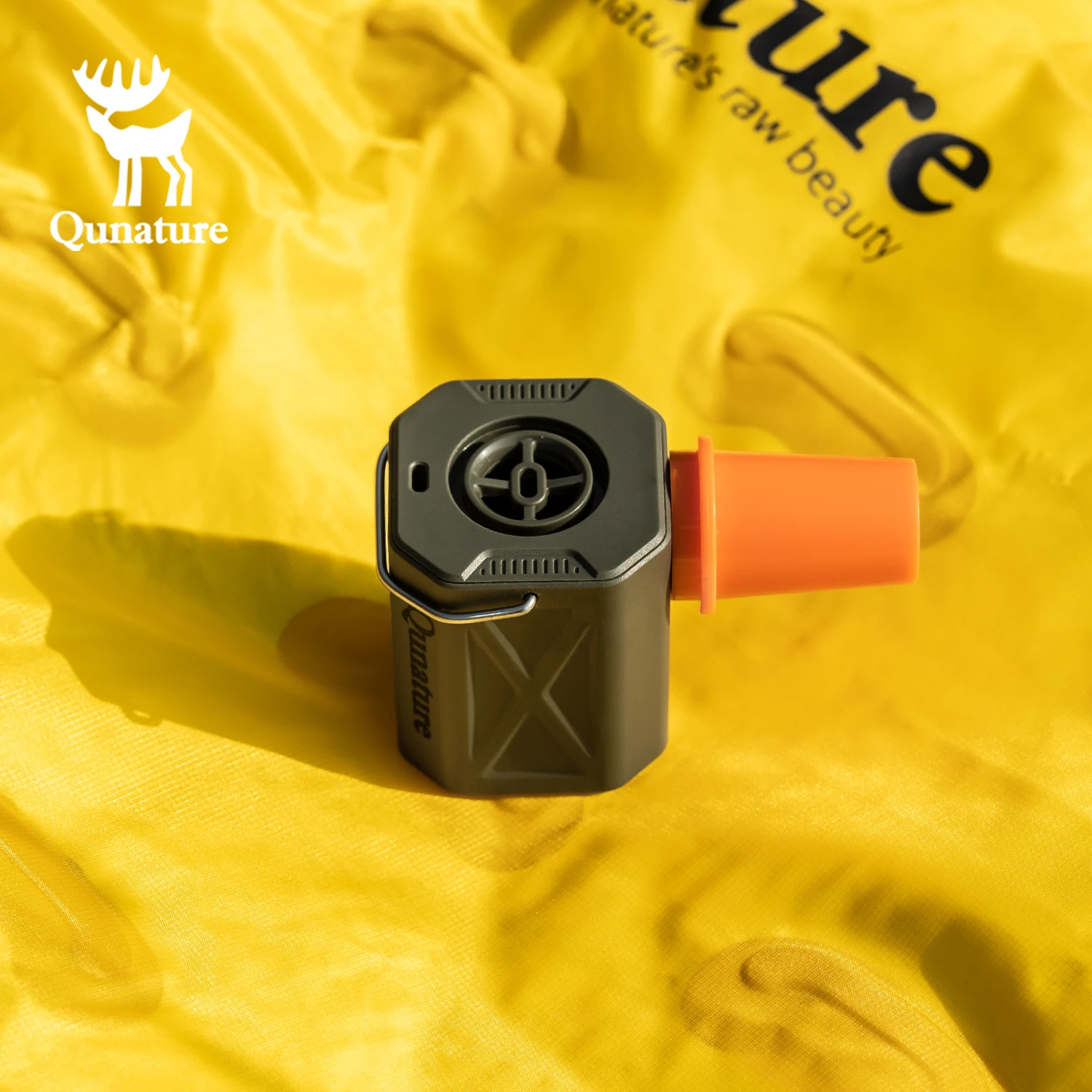 Qunature Version 2.0 Electric Air Pump Inflator Compression Bags Mattresses Pillows Pool Rings Deflation Function Camping Light