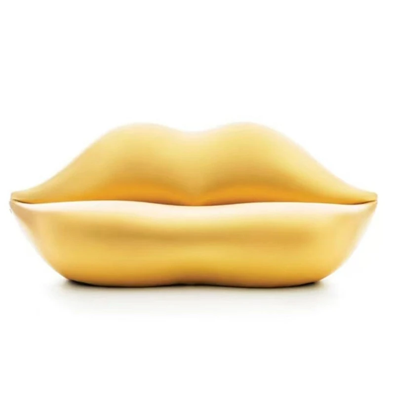 

Artistic sexy red-lipped sofa Villa living room simple modeling sofa