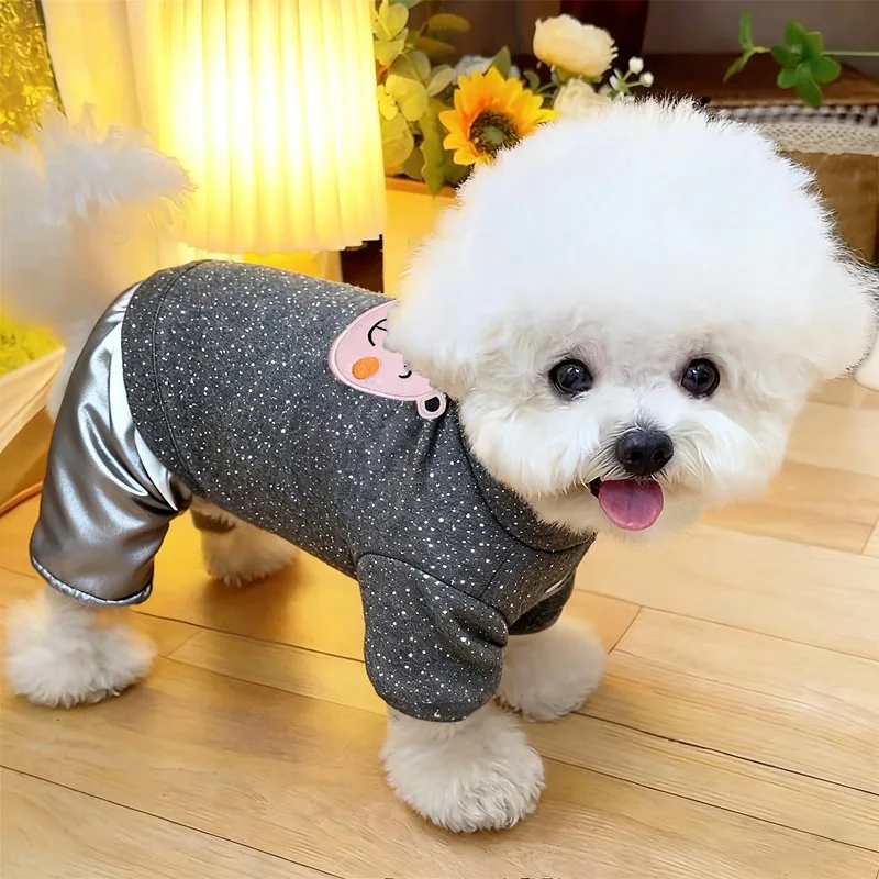 معطف قطني رمادي بأربعة أرجل للكلاب ملابس شتوية دافئة للكلاب بنمط كرتوني تيدي بدلة قفز أشياء للكلاب