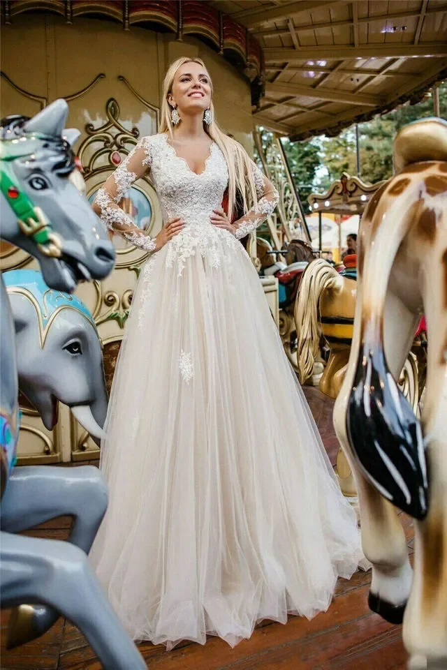 Country Style Boho Wedding Dress With Long Sleeve Sexy V Neck Lace Bohemian Beach Bride Dress2026Appliques Tulle Chic Cream Farm