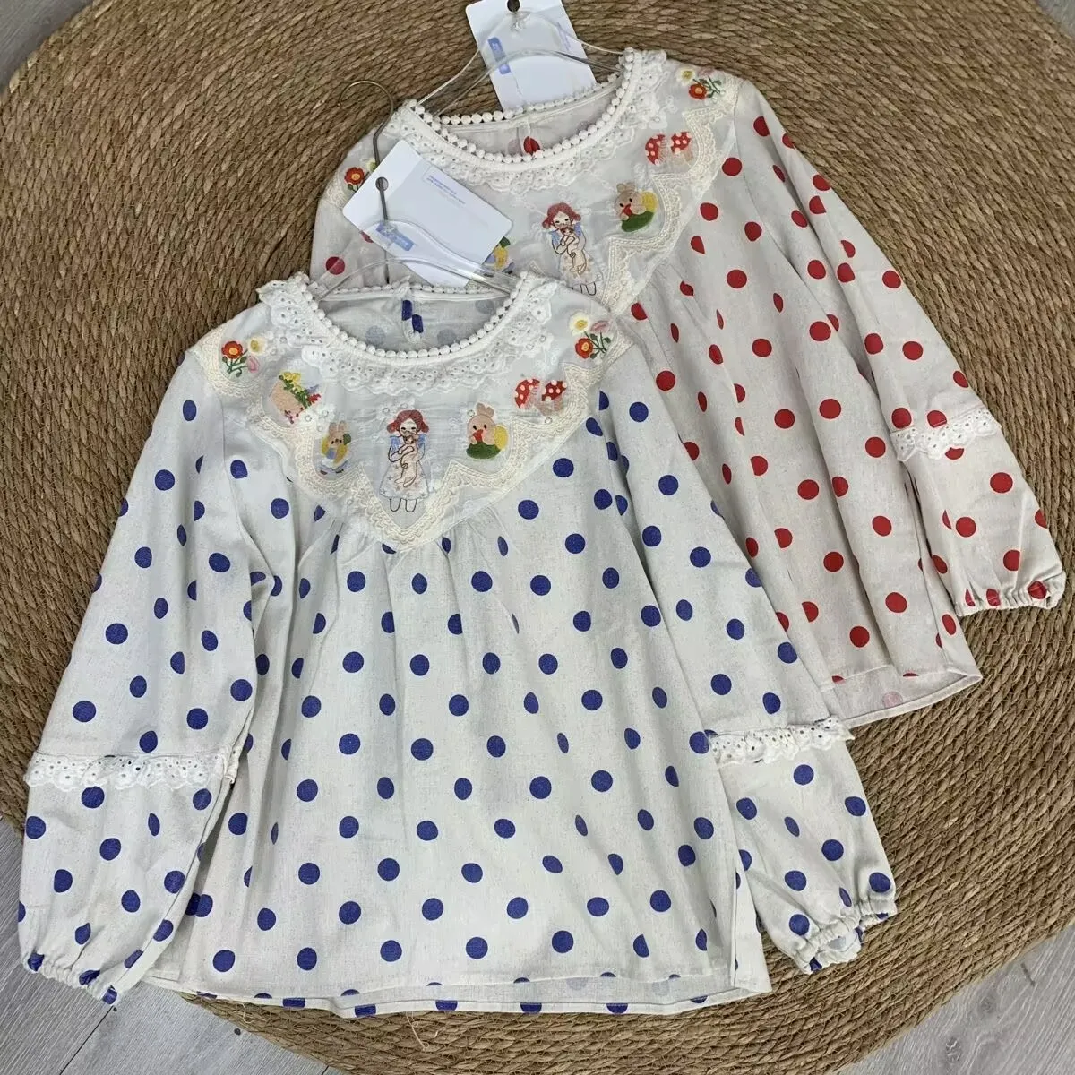 

Spring Autumn Cotton Linen Long Sleeve Shirt Women O Neck Embroidery Mori Girl Loose Doll Blouse