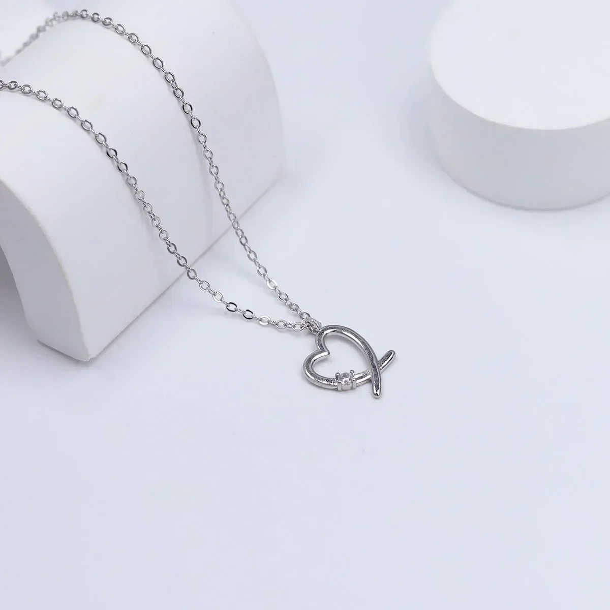 Jewelery,Heart Pendant Necklace,Choker Necklaces For Women, Girls with Polishing Cloth and Velvet Drawstring