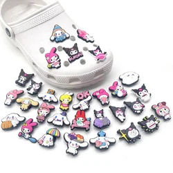 Amuletos de zapatos de la serie Sanrio de dibujos animados, accesorios de decoración DIY, sandalias My Melody Kuromi, decorar para Crocs, regalos para niños