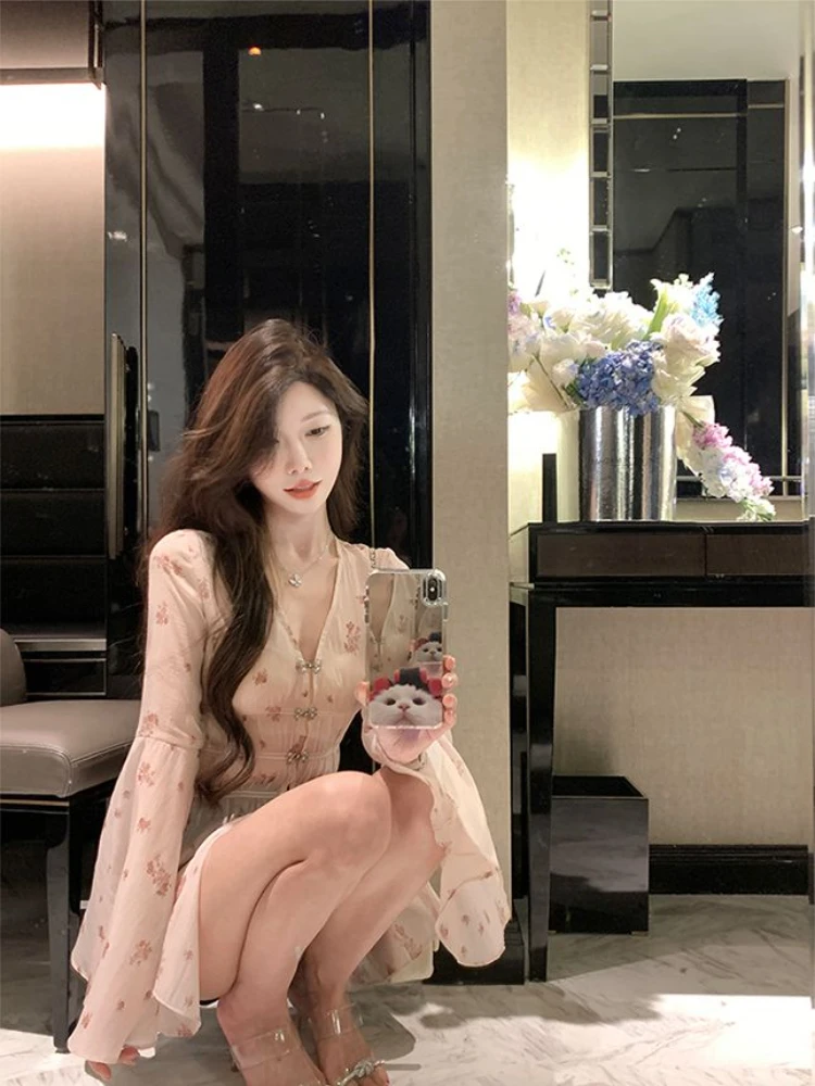 Fairycore Bloemen Flare Mouw Shirt Dames Zomer Veelzijdige V-hals Taille Slanke Tops Zachte pure blouses