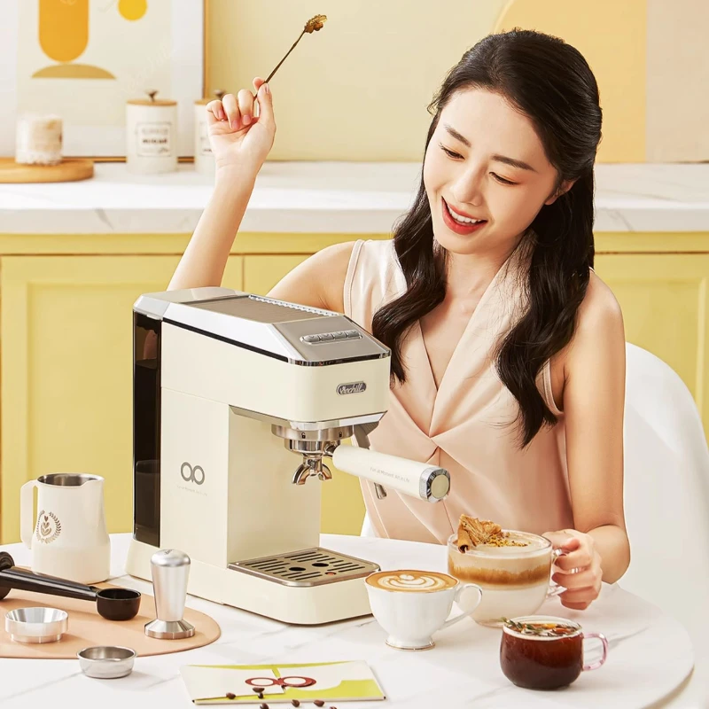 آلة صنع القهوة الإيطالية شبه الأوتوماتيكية ، البخار الأمريكية في واحد ، البخار الإيطالي الصغير المنزلي