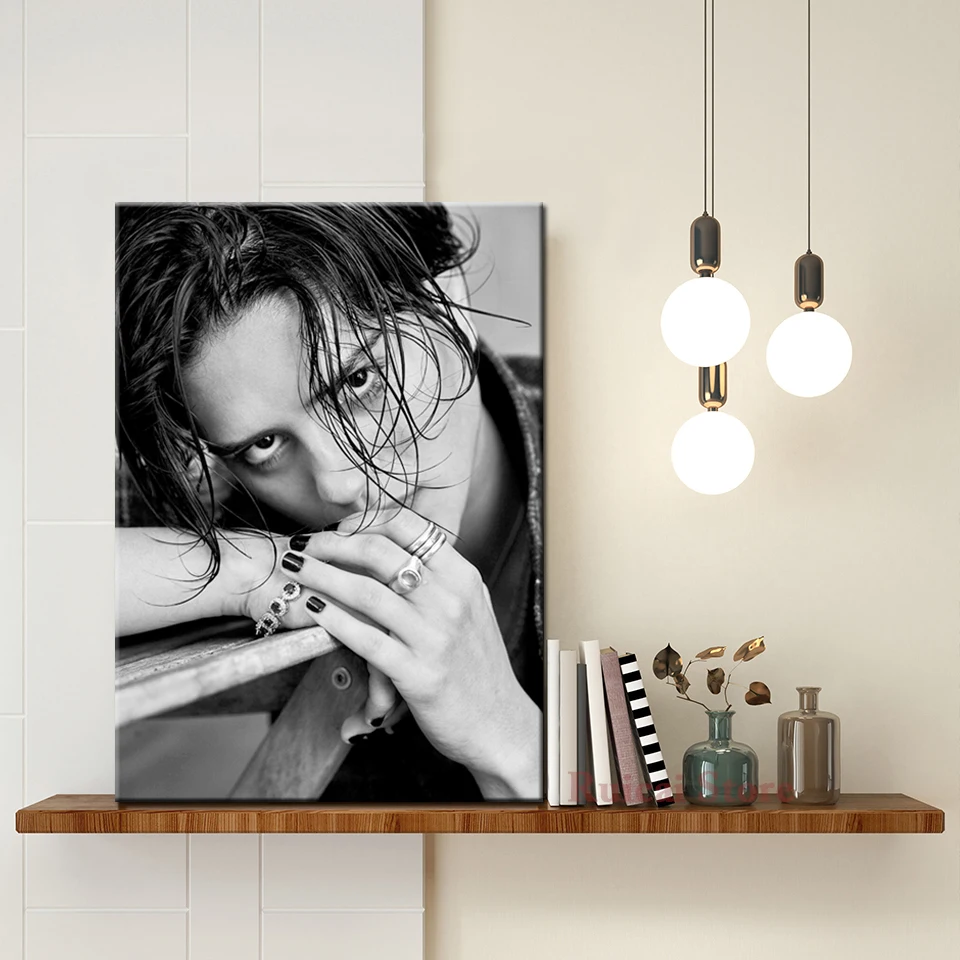 Sasha Calle Poster Wall Art Canvas Art Prints For Cafe Dormitory Gril Room Decoration Painting Birthday Gift