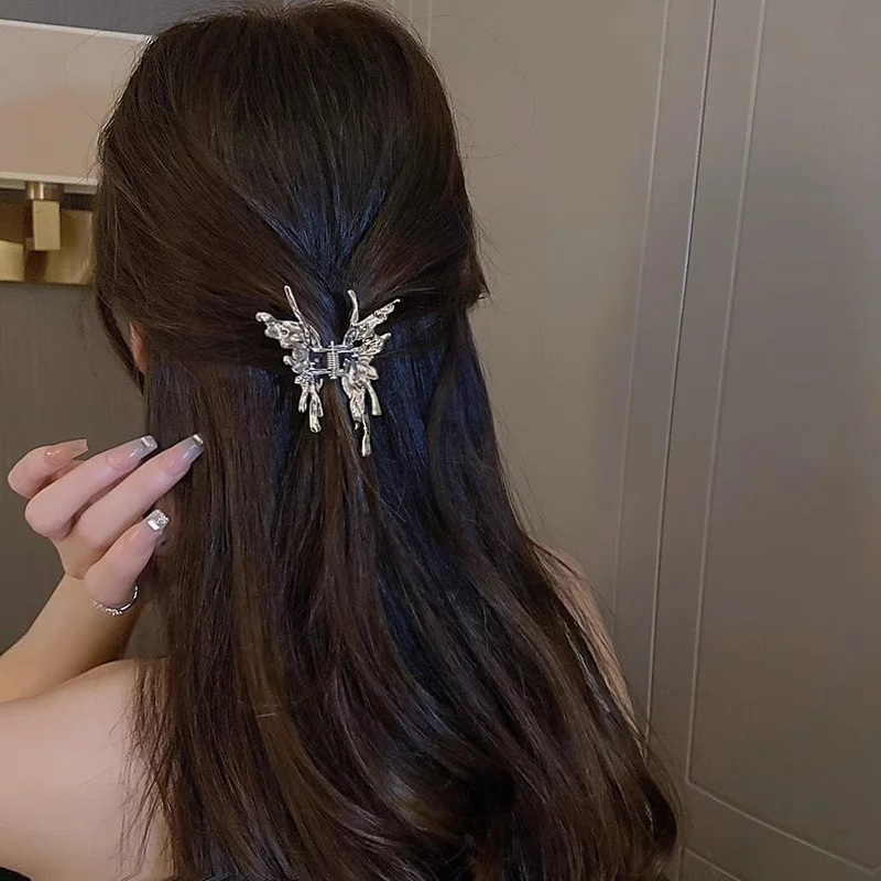 Nieuwe Metalen Holle Vlinder Haar Klauw Krab Helder Zilveren Kruis Geometrische Haar Clip Mode Vrouwen Meisjes Vloeibare Legering Haarspelden