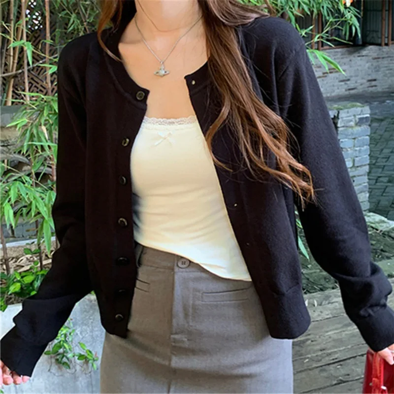 سترة نسائية بأكمام طويلة 2025 بياقة دائرية وأزرار سفلية متماسكة للسيدات للخريف والربيع سترات صوفية محبوكة واحدة الصدر