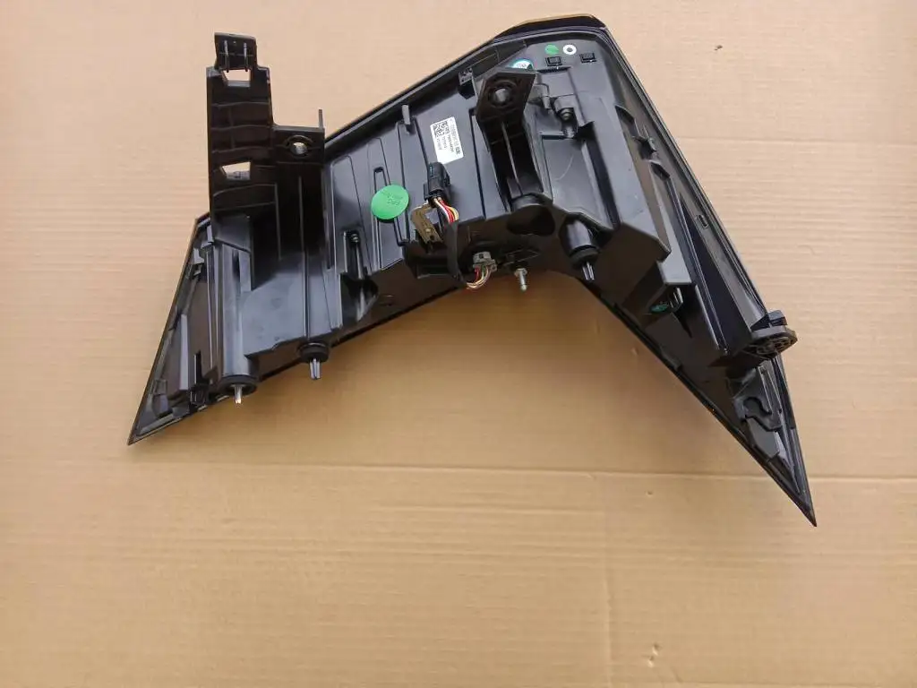 جيلي Boyue L Stararry قطع غيار السيارات الجديدة الجانب الذيل ضوء الجدار الخلفي الخلفي مزيج مصباح 8892468289 اكسسوارات السيارات #4