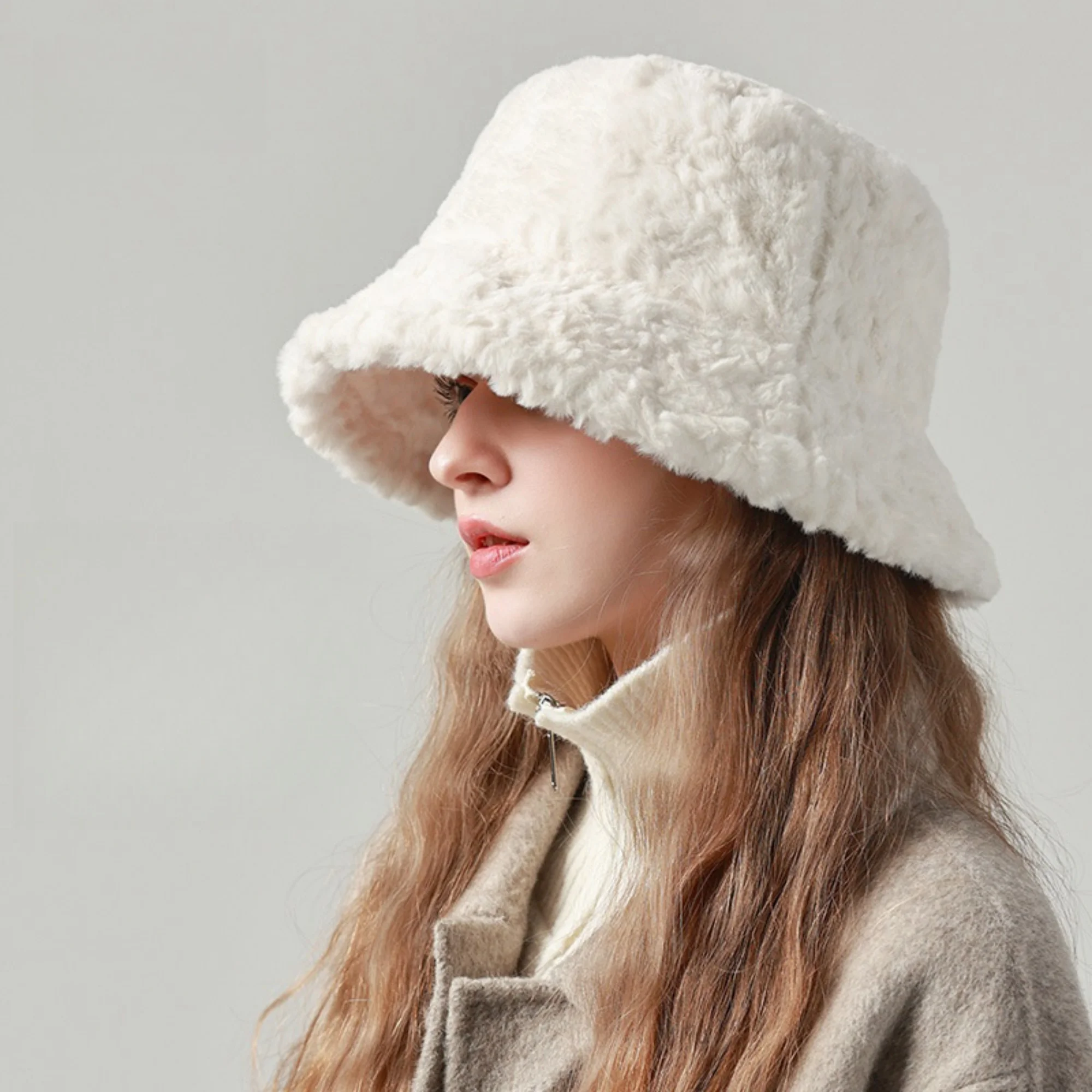 Fashion Design Thicken Faux Fur Fluffy Bucket Hat Keep Warm Winter Hat Panama Cap Top hat Formal Hat for Ladies Women