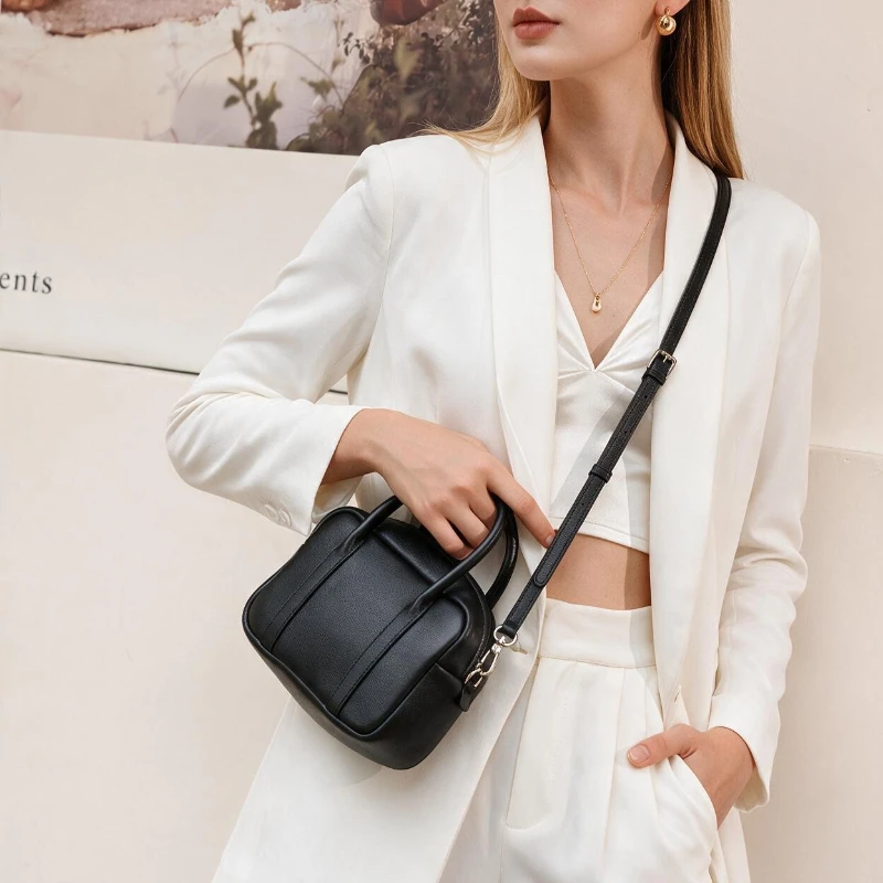 Minimalist Shoulder Bag for Women Genuine Leather Everyday Casual Travel Crossbody bag Mini Square Handbag Luxury Portable