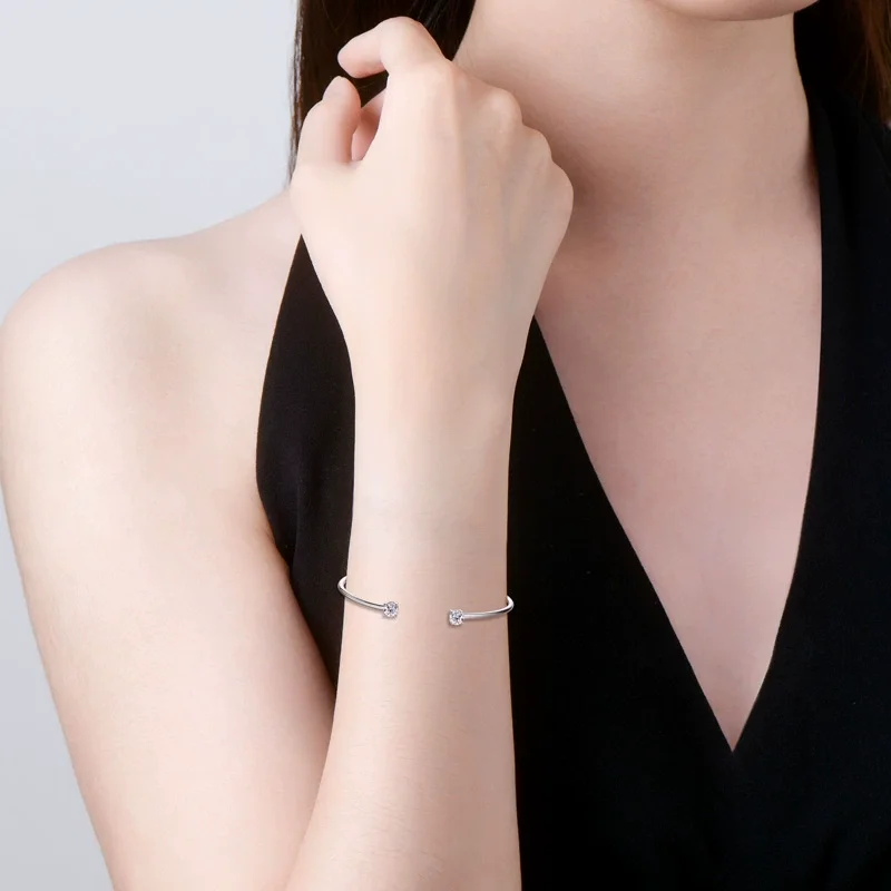

ZFSILVER Fashion Luxury Simple Trendy Moissanite Paw 4 Bracelet Bangle For Charms Women Wedding Silver S925 Jewelry Gift BMO-058