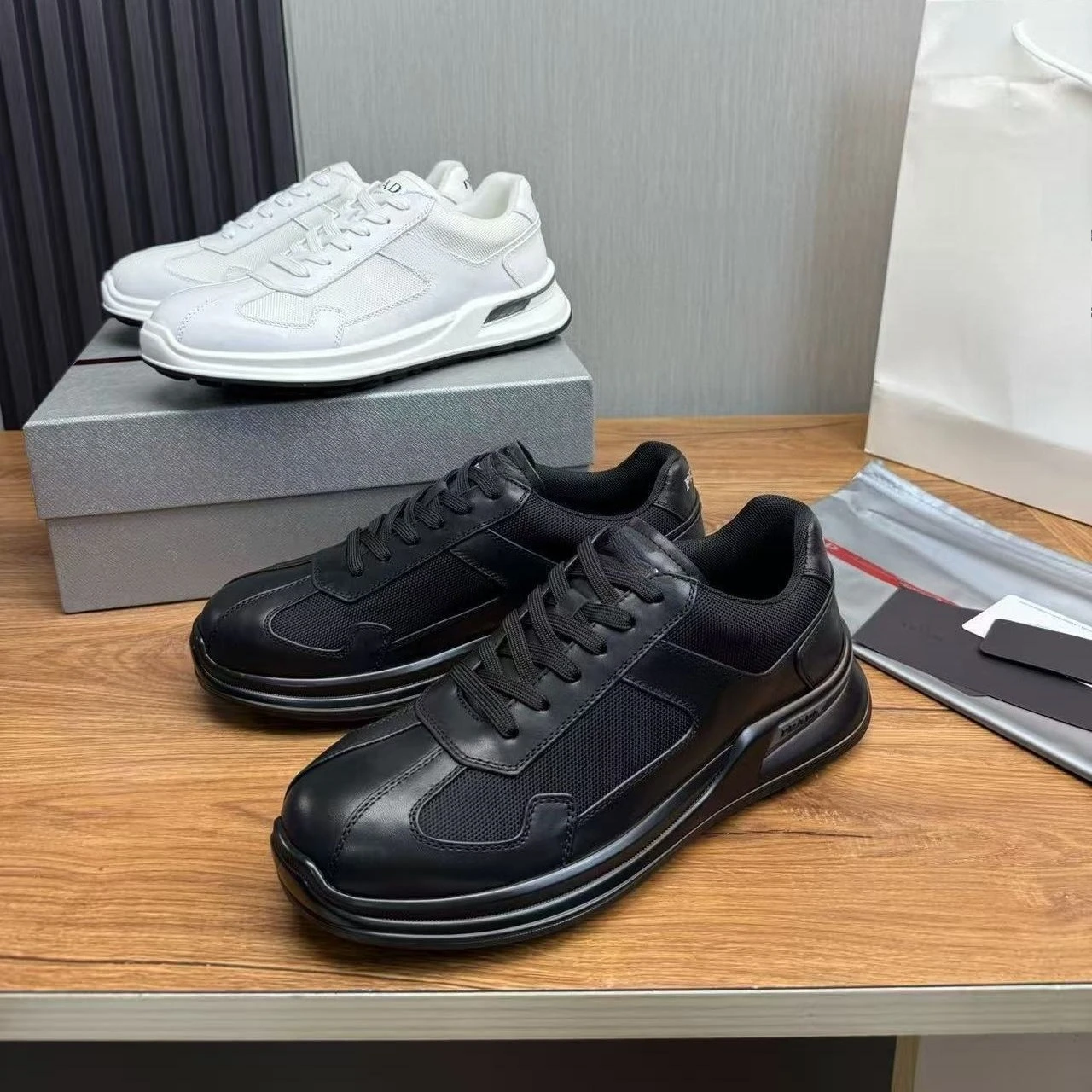 

Premium Thick Sole Genuine Leather Mesh Mens Shoes Fashion Casual Sneakers Comfortable Light Luxury Breathable Running Shoes