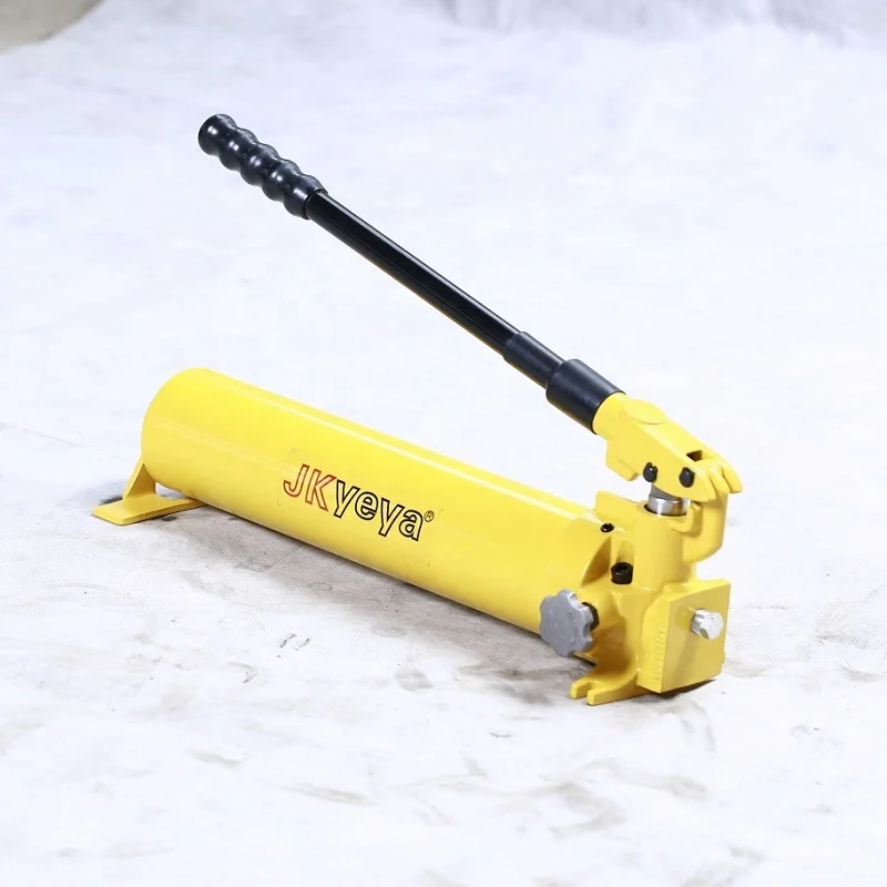 

Manual Hydraulic Pump with Light Weight Enerpac