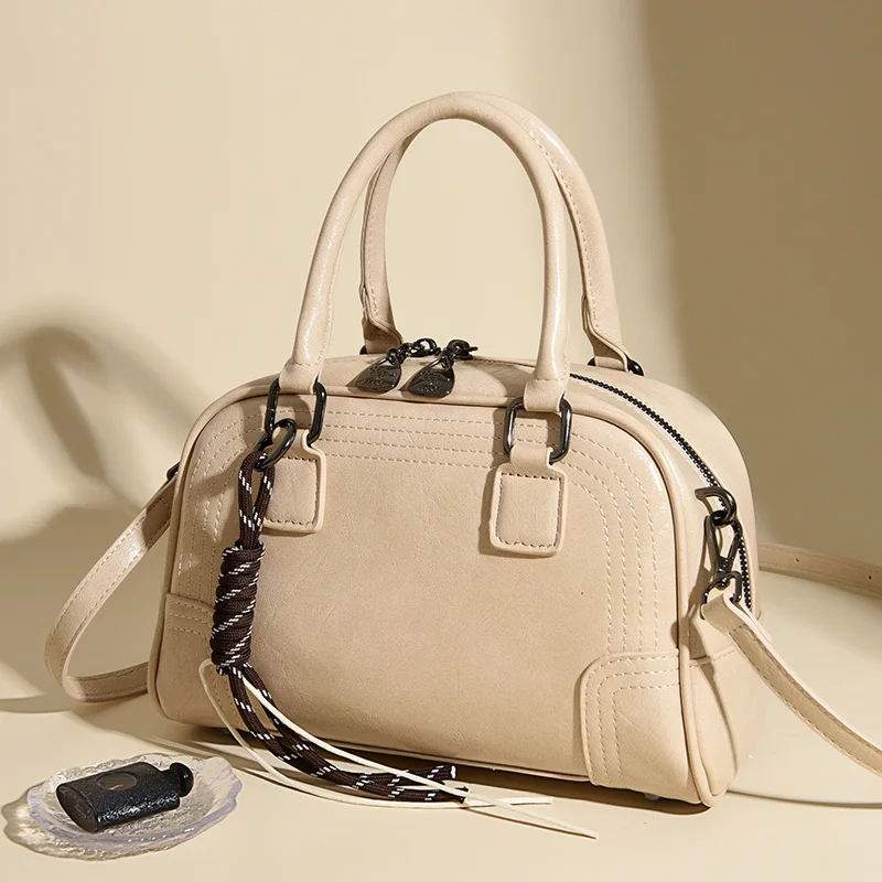 حقائب كتف نسائية ذات علامة تجارية فاخرة جديدة بلون سادة حقائب يد ريترو ذات سعة كبيرة من جلد البولي يوريثان حقيبة سفر #4