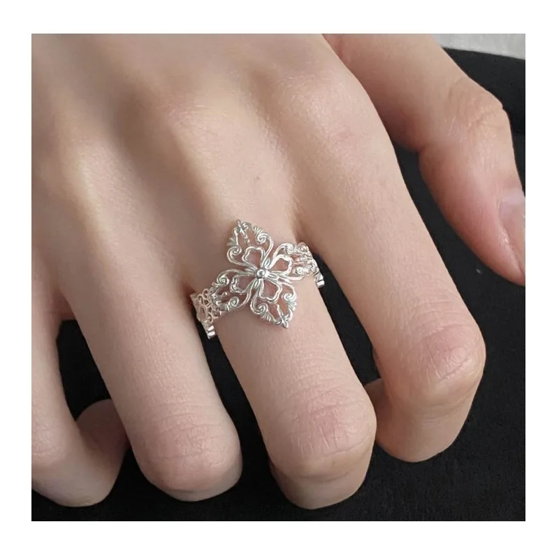 

The Atmosphere Is Full! Retro Hollowed-out Flower Silk Peach Heart Ring Handmade Design Temperament Opening Simple Index Finger