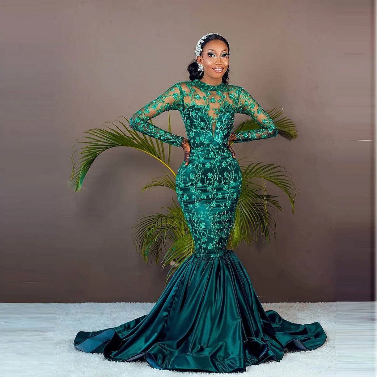 Nigerian Lace Evening Dresses High Neck Long Sleeves Mermaid Prm Dress Sexy Back Long African Women Party Gowns