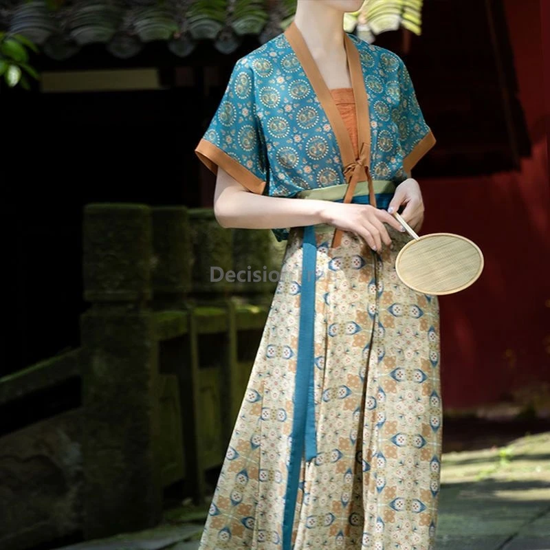 

2025 new tang made hanfu spring and summer women's retro improved daily chinese hanfu exquisite printed temperament 3-piece set
