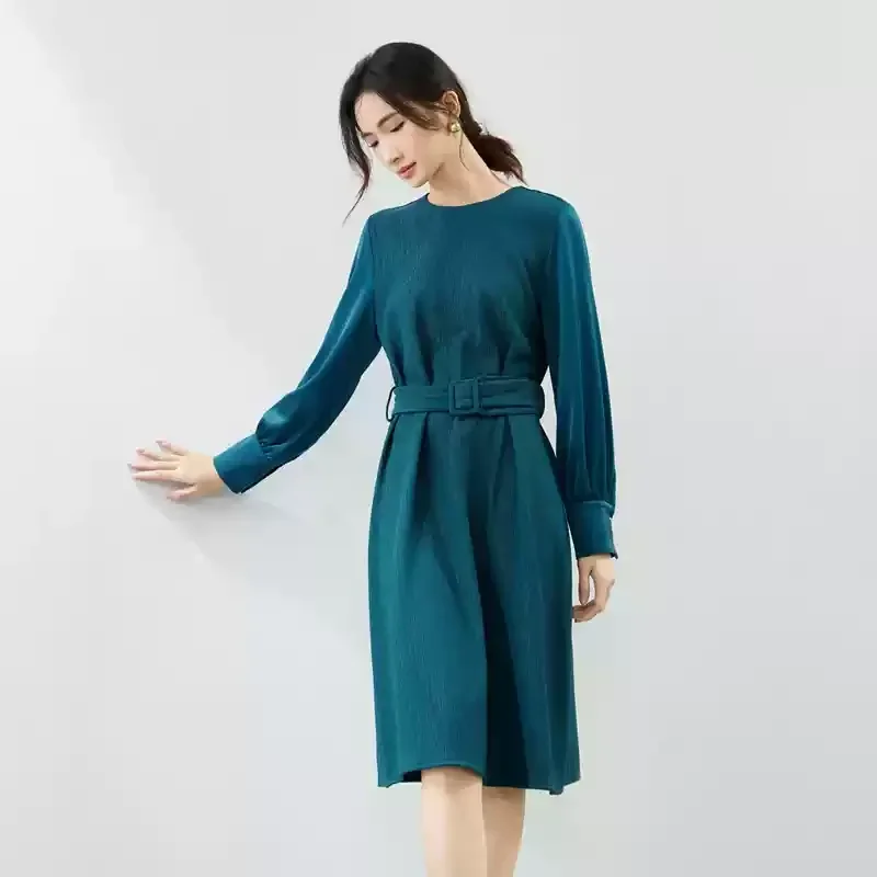 SENTUBILA Abito in maglia da pendolarismo per le donne 2024 Autunno elegante donna O collo manica lunga dritto abiti con cintura solida 141L54192X