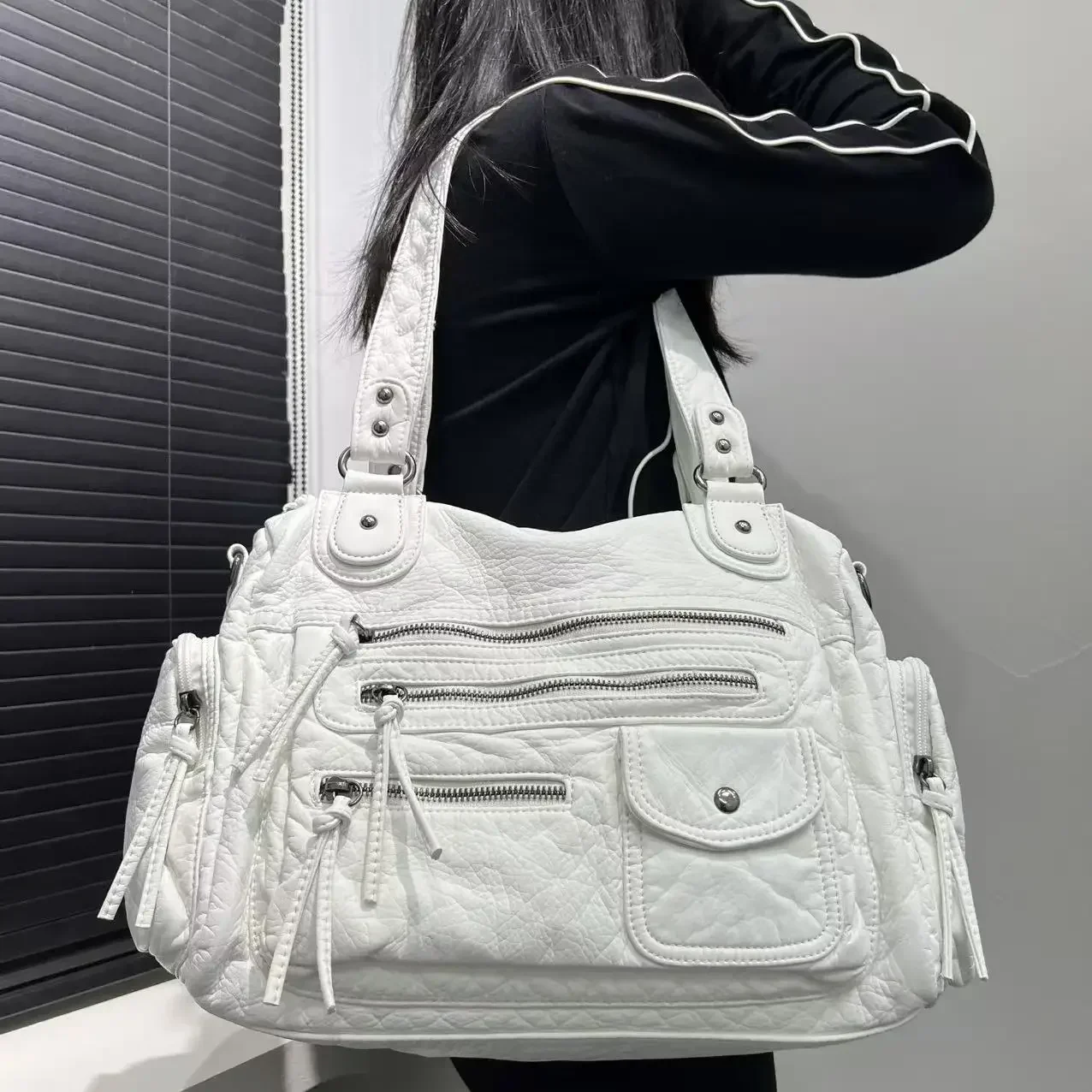 Ladies' fashion Y2K spicy girl retro vintage vintage vintage tote bag, large capacity vintage multi pocket shoulder bag image 5