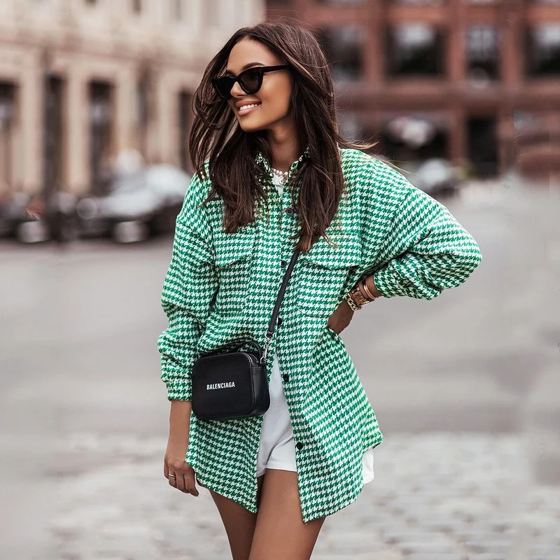 

Autumn 2024 New Hot Selling Fashion Personality Trend Casual Comfortable Casual Contrast Color Plaid Shirt Buckle Cardigan Woman