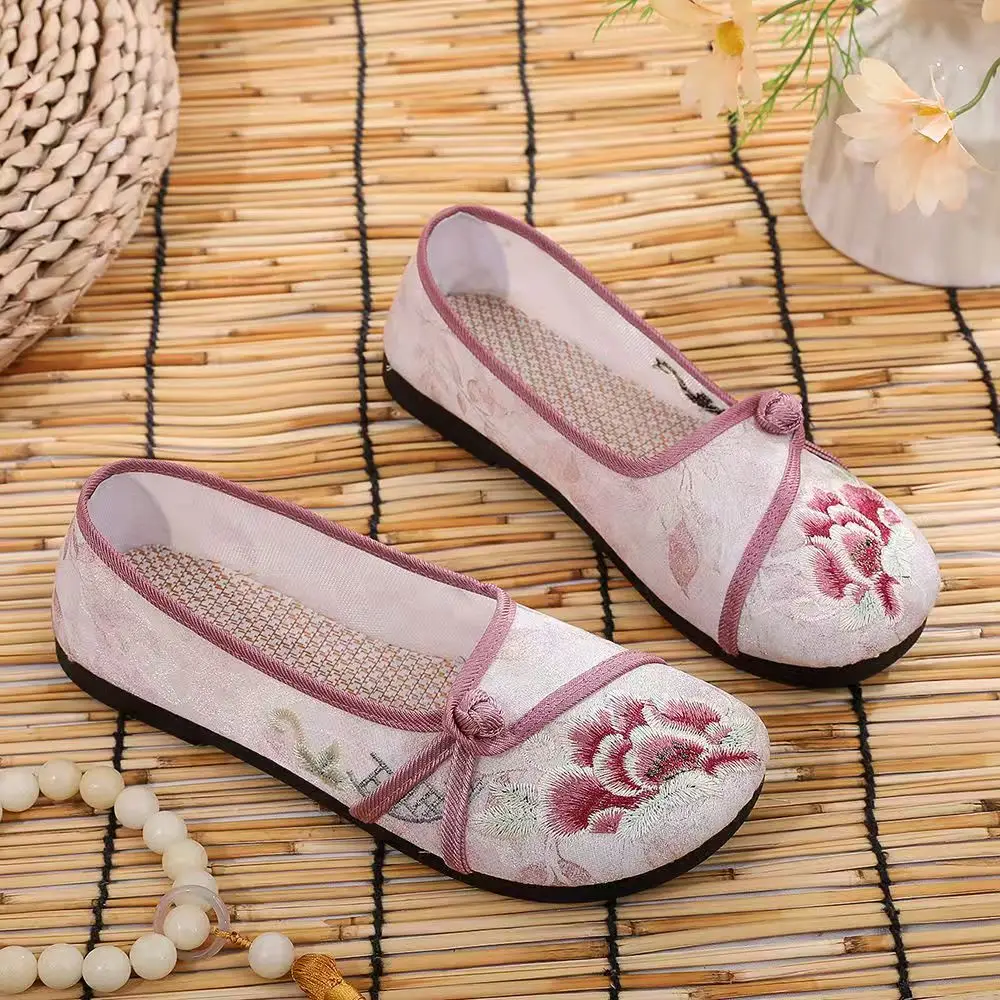 

Новые женские туфли на плоской подошве с вышивкой, легкие парусиновые туфли без шнуровки с круглым носком в этническом стиле для среднего и пожилого возраста